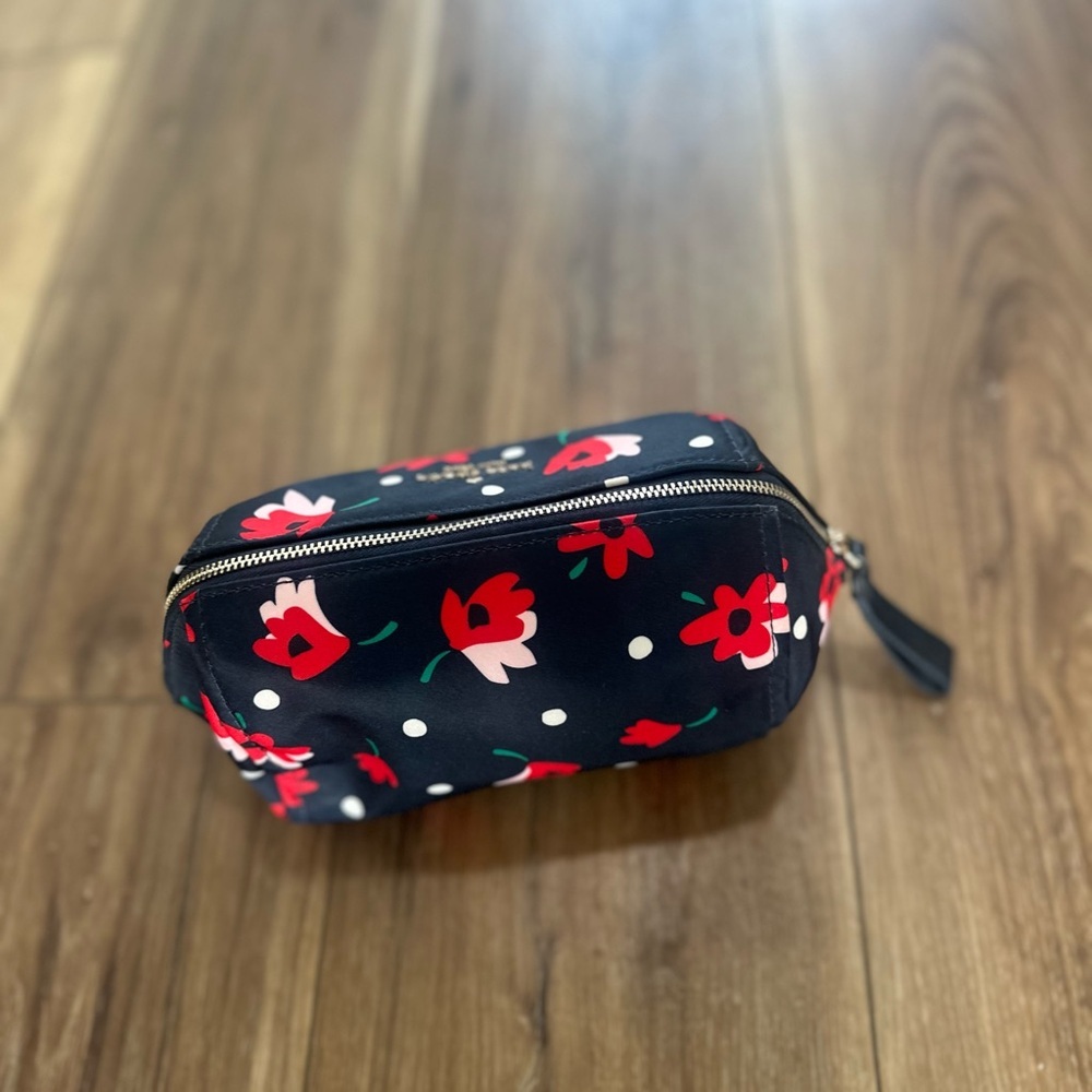Kate Spade Chelsea multi medium cosmetic bag - Picture 4 of 5